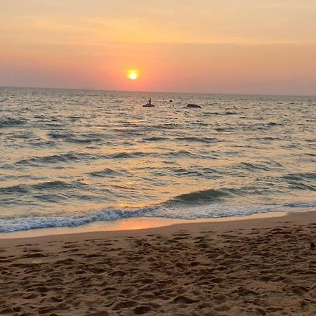 Dusit Grand Condo View Bãi biển Jomtien Ngoại thất bức ảnh